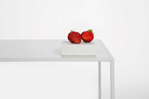 COFFEE TABLE SILENCE