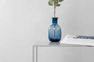 COFFEE TABLE SILENCE